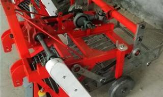 最新花生收获机